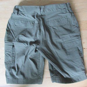 Duluth Brand Shorts, Size 4, Olive Green